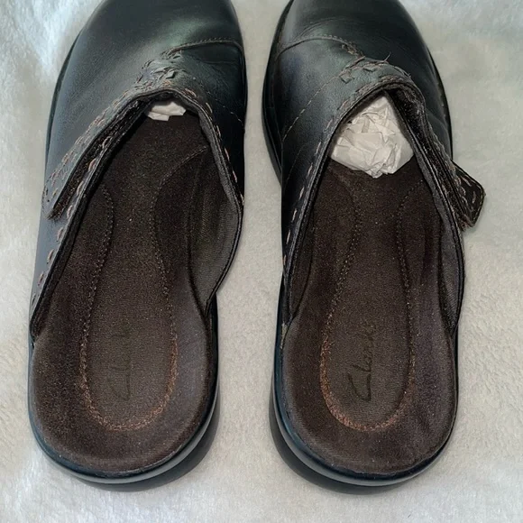 Clarks Shoes - Picture 7 of 11